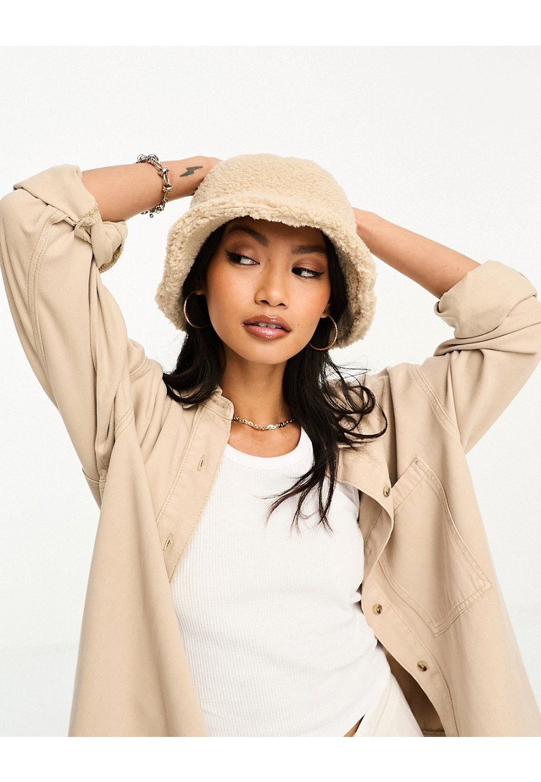 ASOS DESIGN Womens borg bucket hat in cream-White - Size Medium/Large