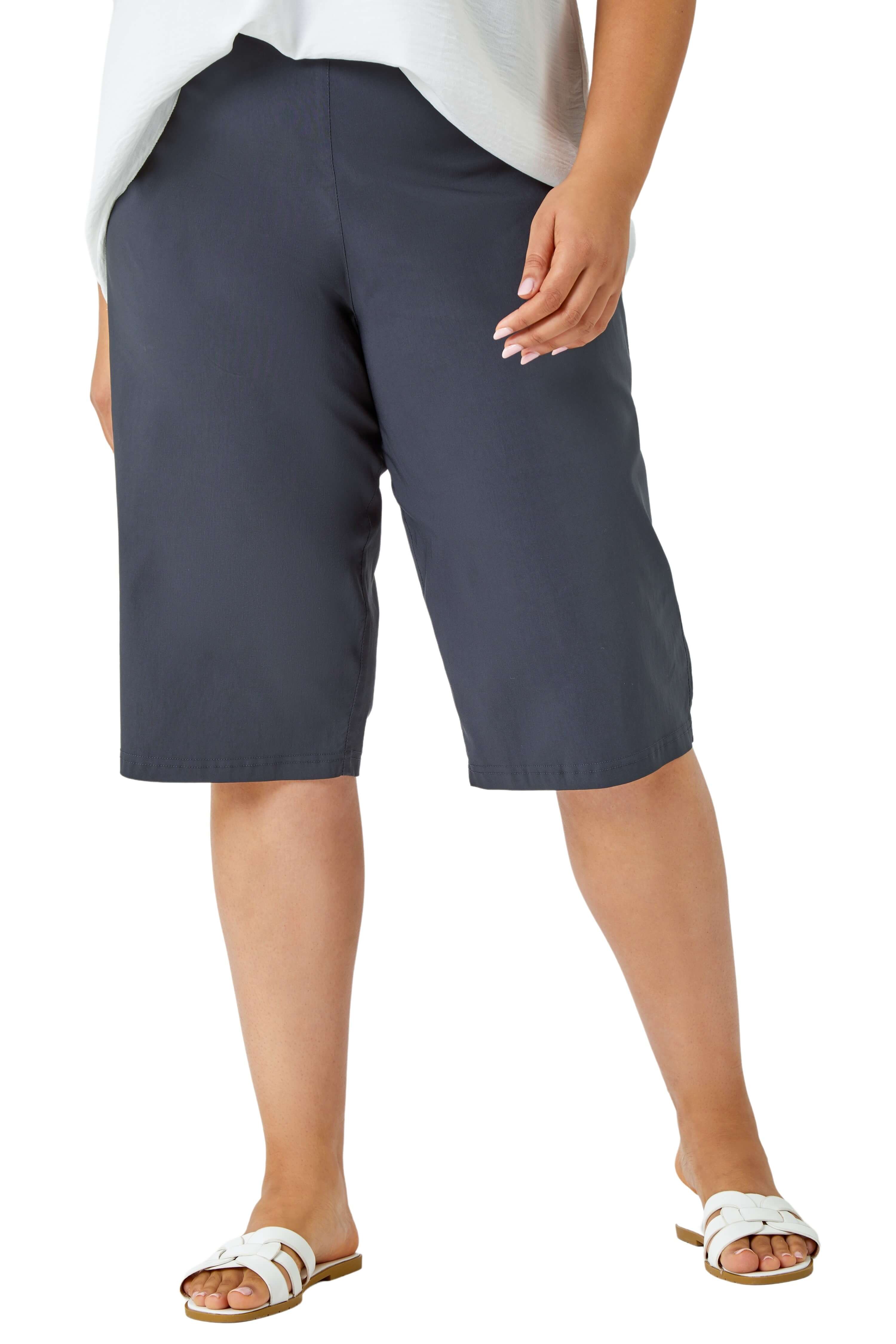 Knee length shorts size 20 sales