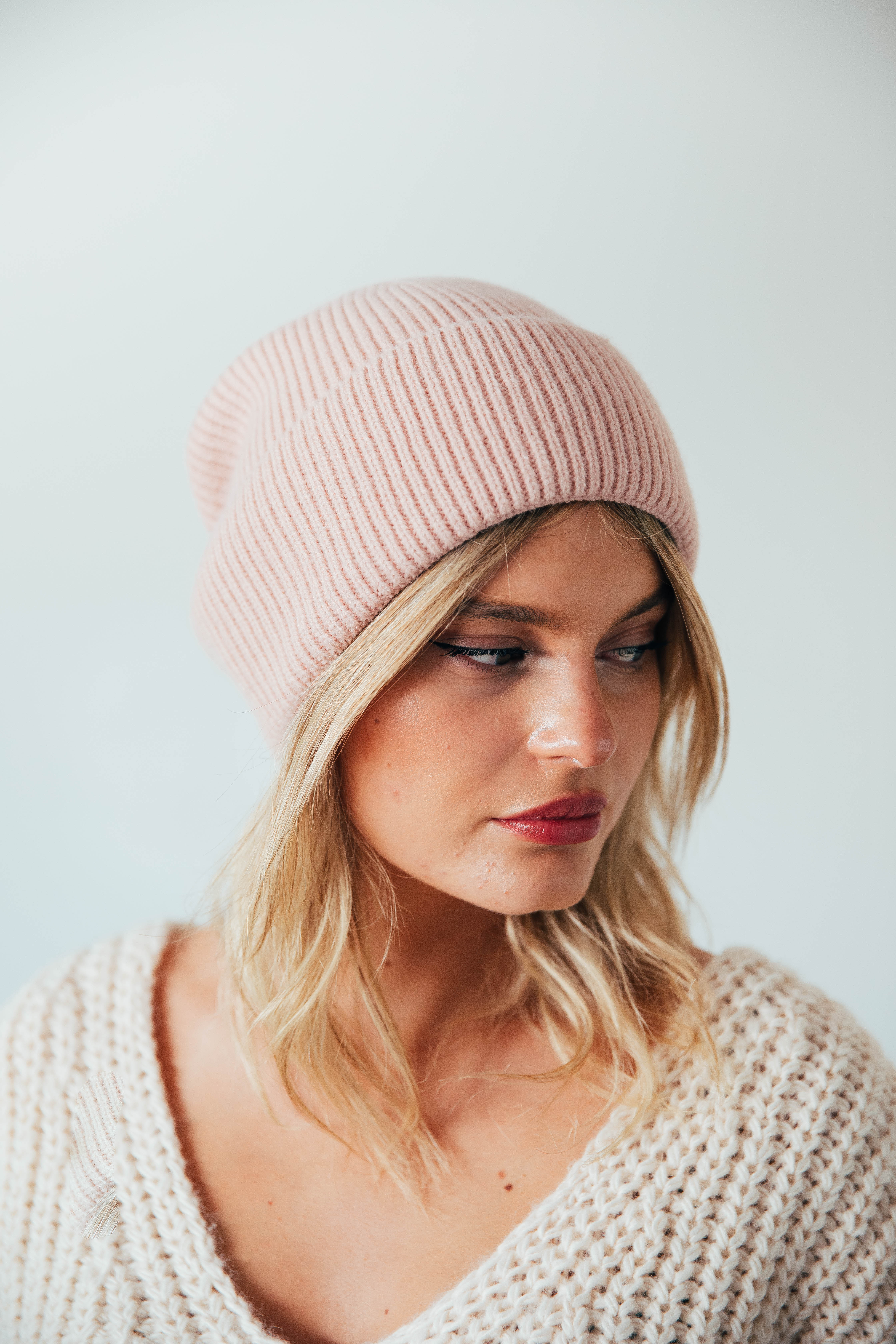 SVNX Womens Ribbed Beanie Hat in Pink - Dusty Pink - One Size