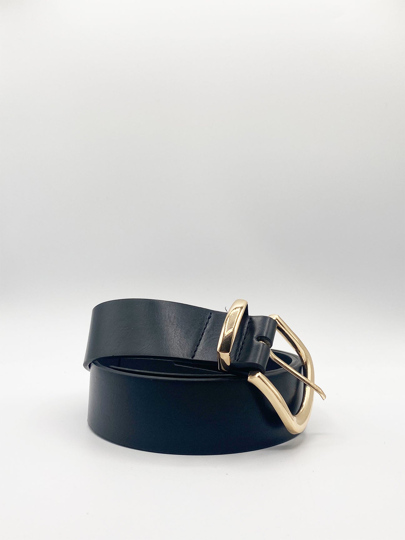 SVNX Womens PU Leather Belt With Gold Metal Buckle - One Size