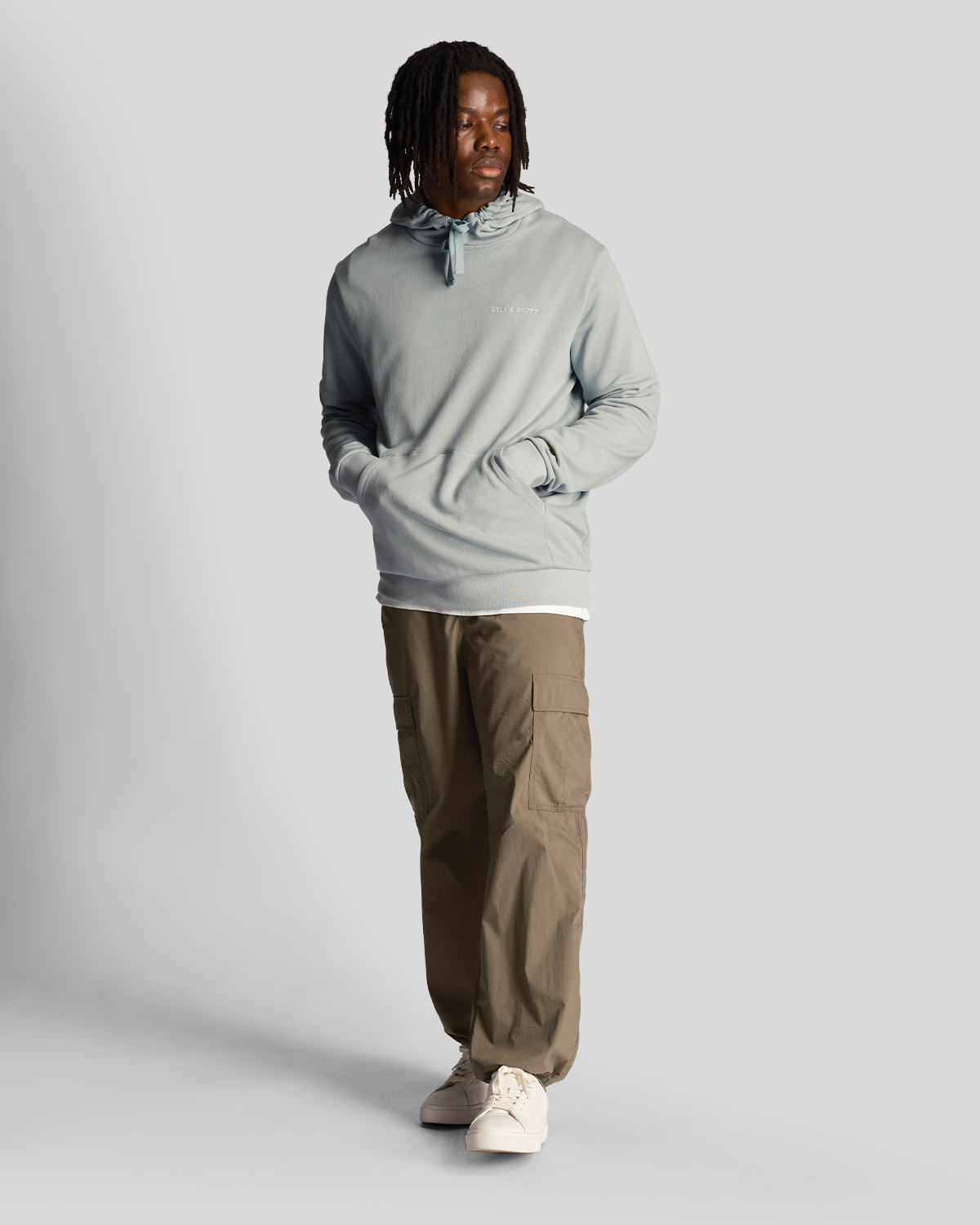 Loopback Broderad Hoodie i Blått för män 2