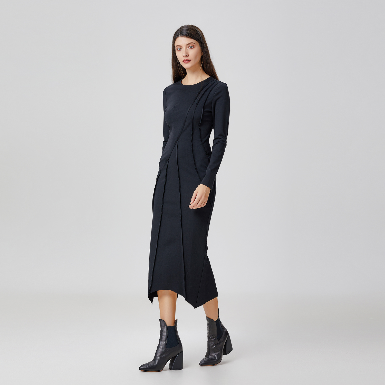 Jurk Met Asymmetrische Structuurlijnen-image