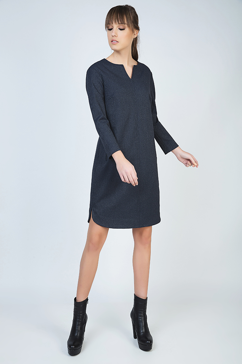 Thumbnail - Langärmeliges Kleid mit abgerundetem Saum