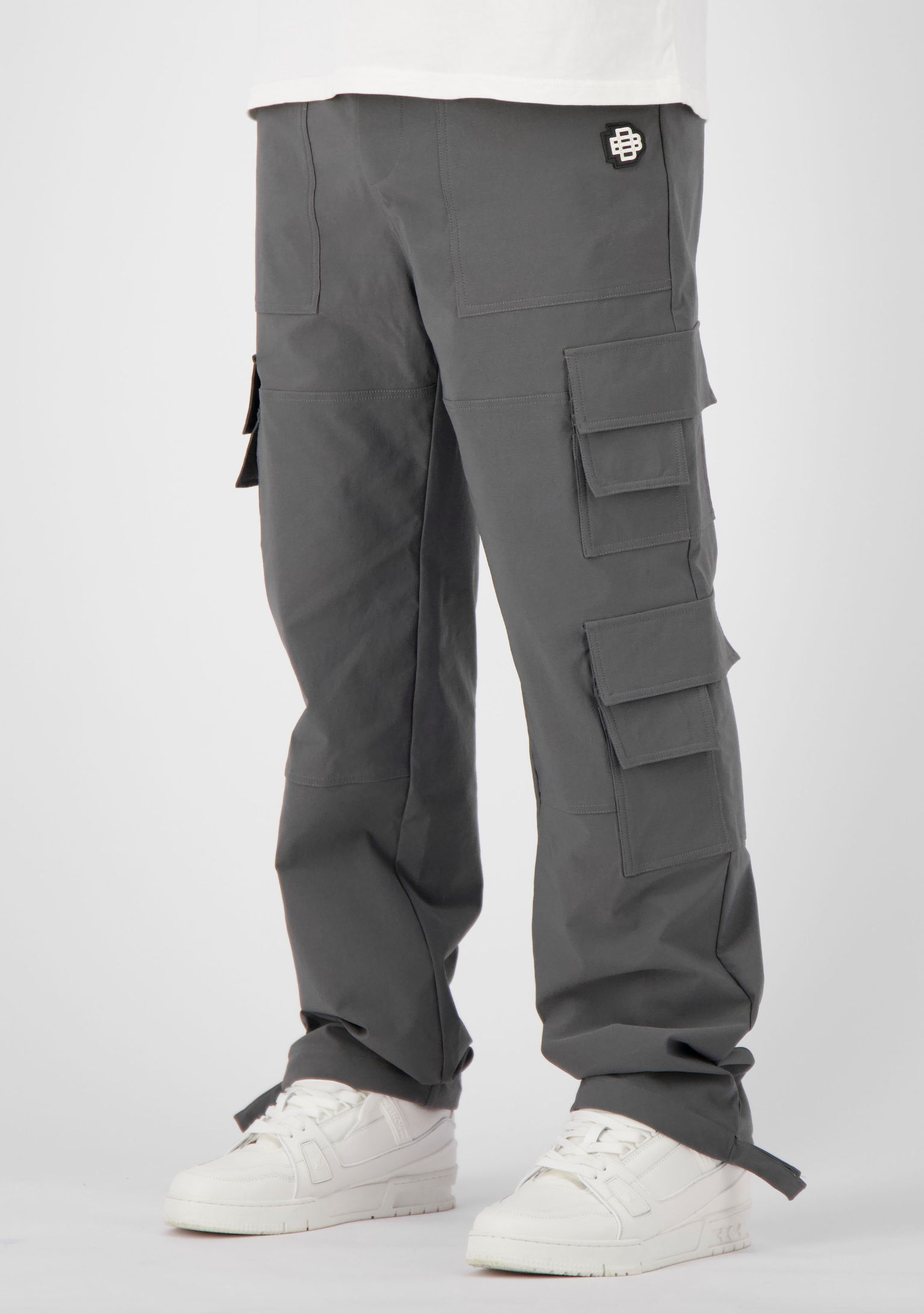 Thumbnail - Black Bananas Monogram Tech Cargohose, Holzkohle