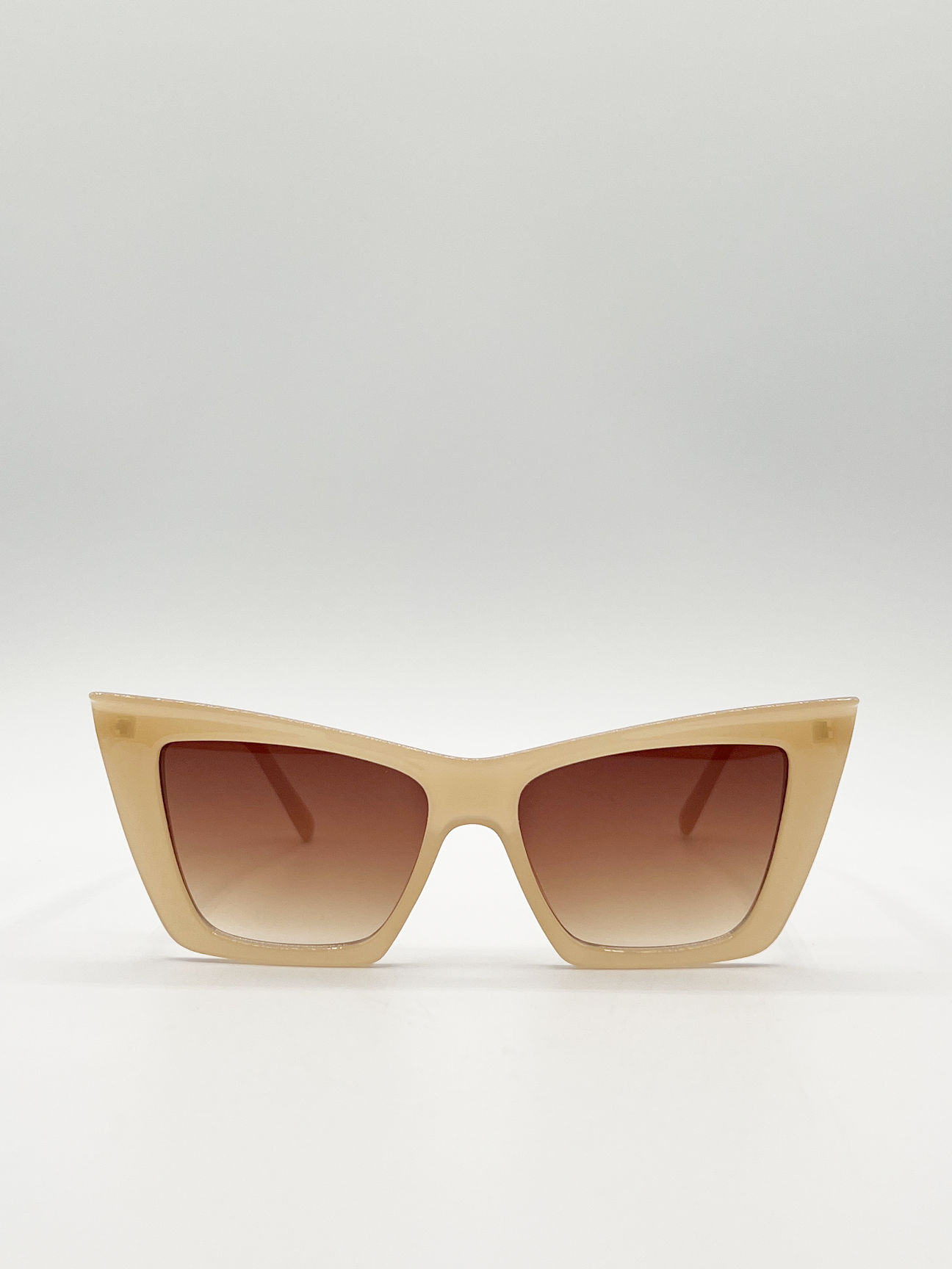 SVNX Womens Oversized angular cateye sunglasses in Mocha - Brown - One Size