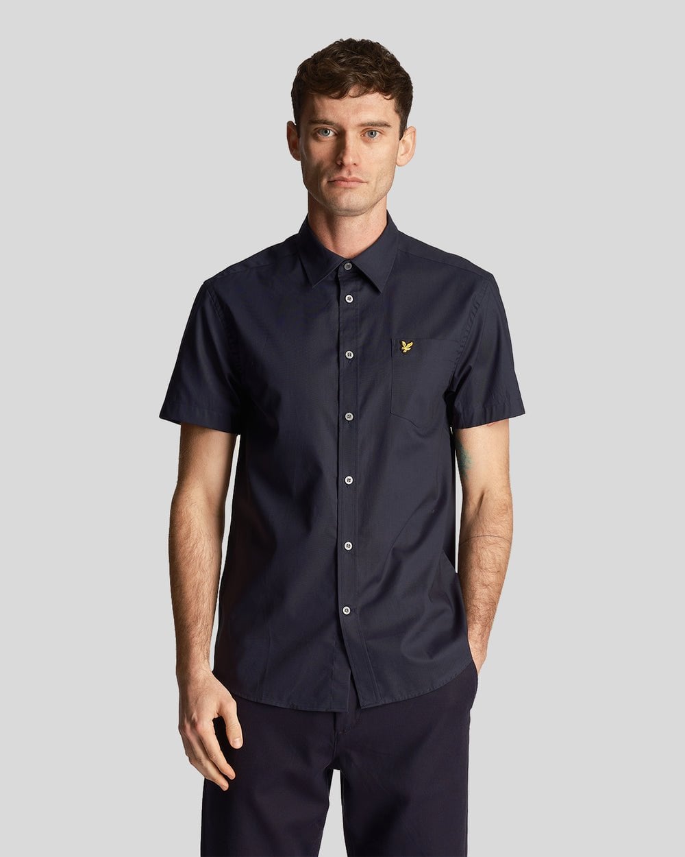 Thumbnail - Lyle & Scott Herren Plain Poplin Kurzarmhemd in Dunkelblau