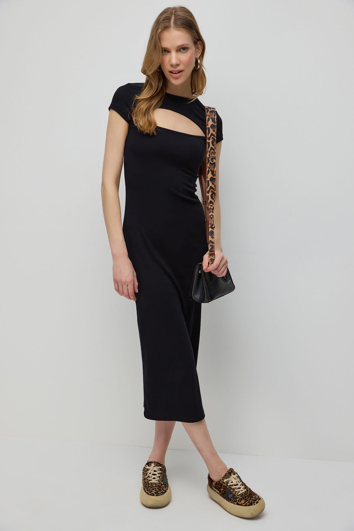 Thumbnail - Vordere Fenster Detailliertes Midi-Kleid