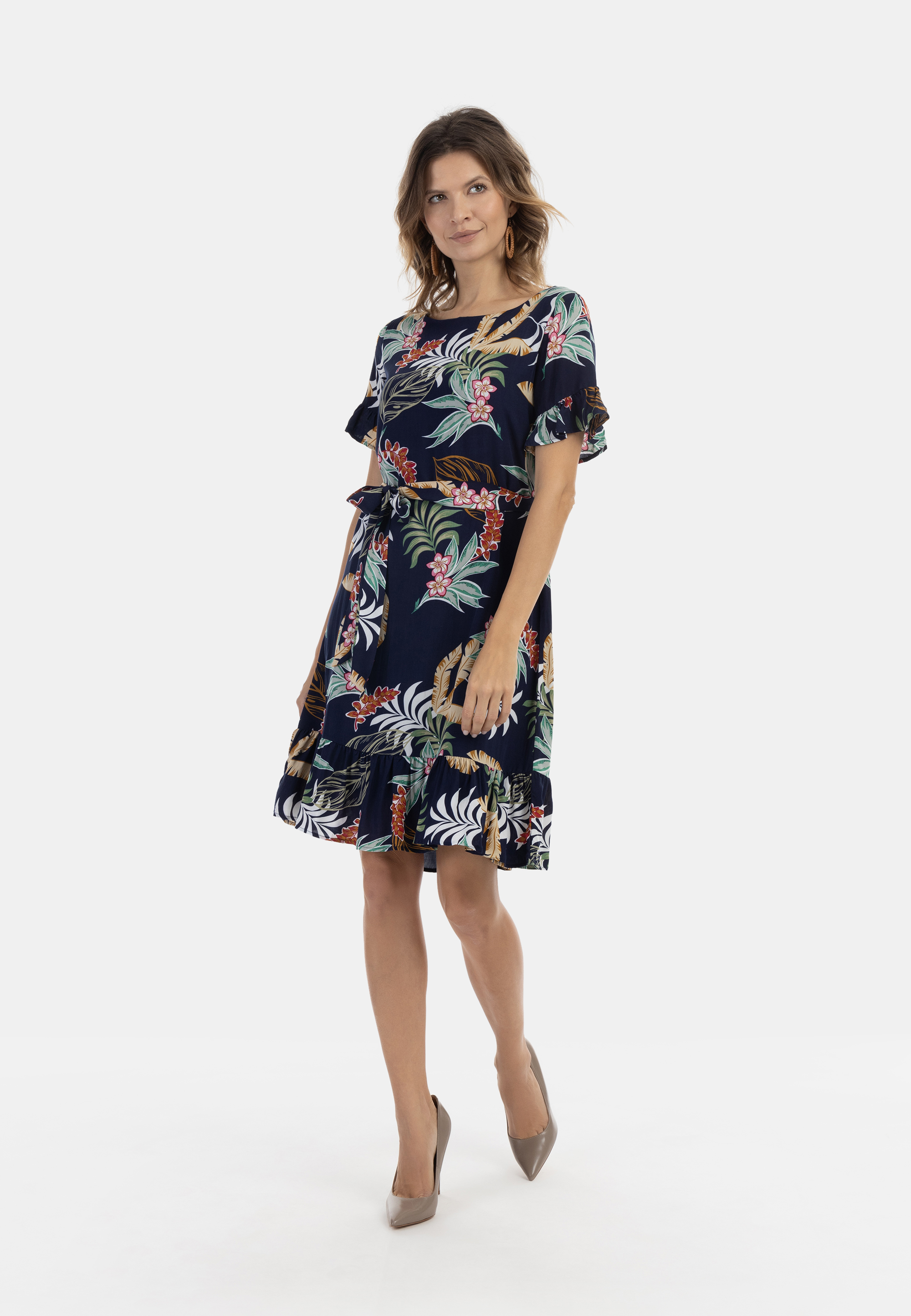 Thumbnail - robe usha nowles