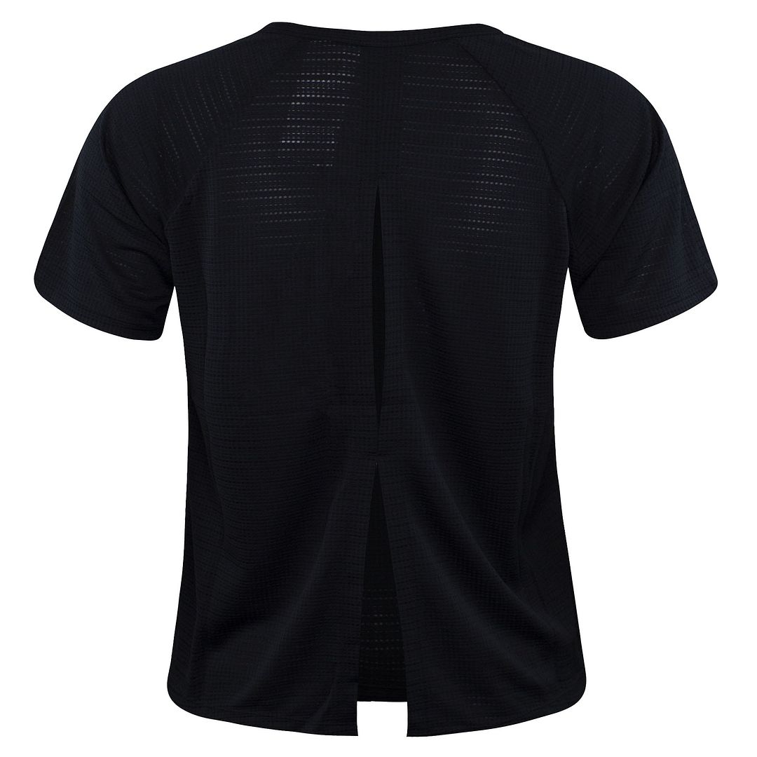 Kortärmad T-shirt med svart rund hals Total Performance WT03154 BK 2