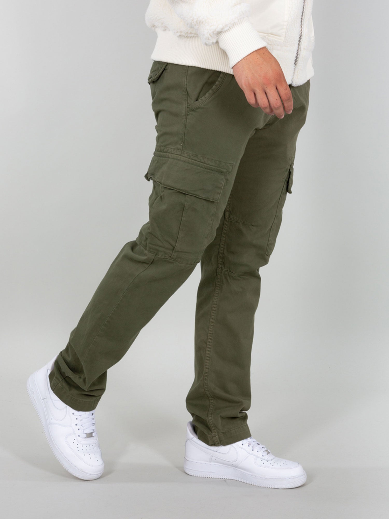 Thumbnail - Alpha Industries Herren Agent Slim Cargo-Hose in Olivgrün