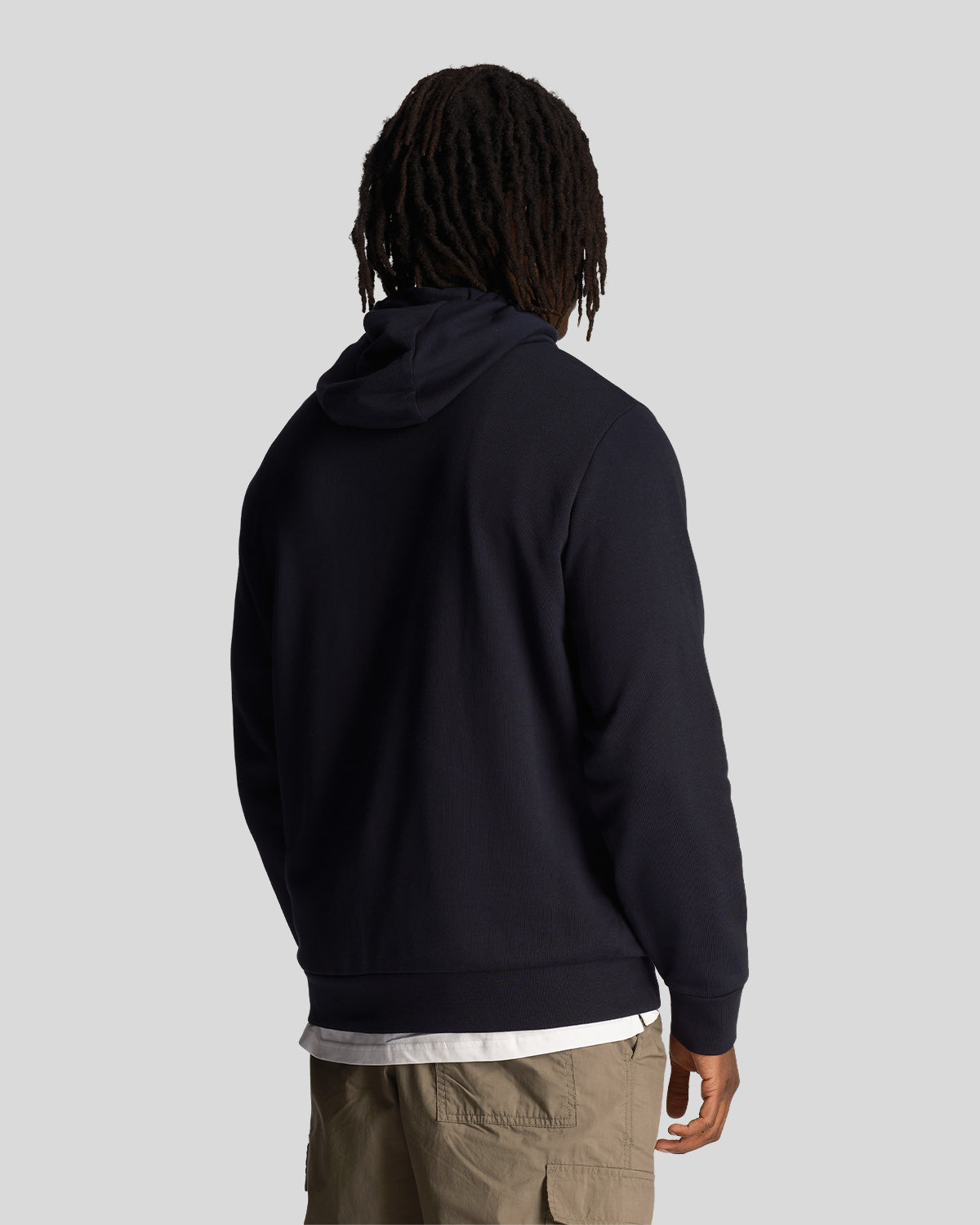 Loopback Broderad Hoodie i marinblå för män 2