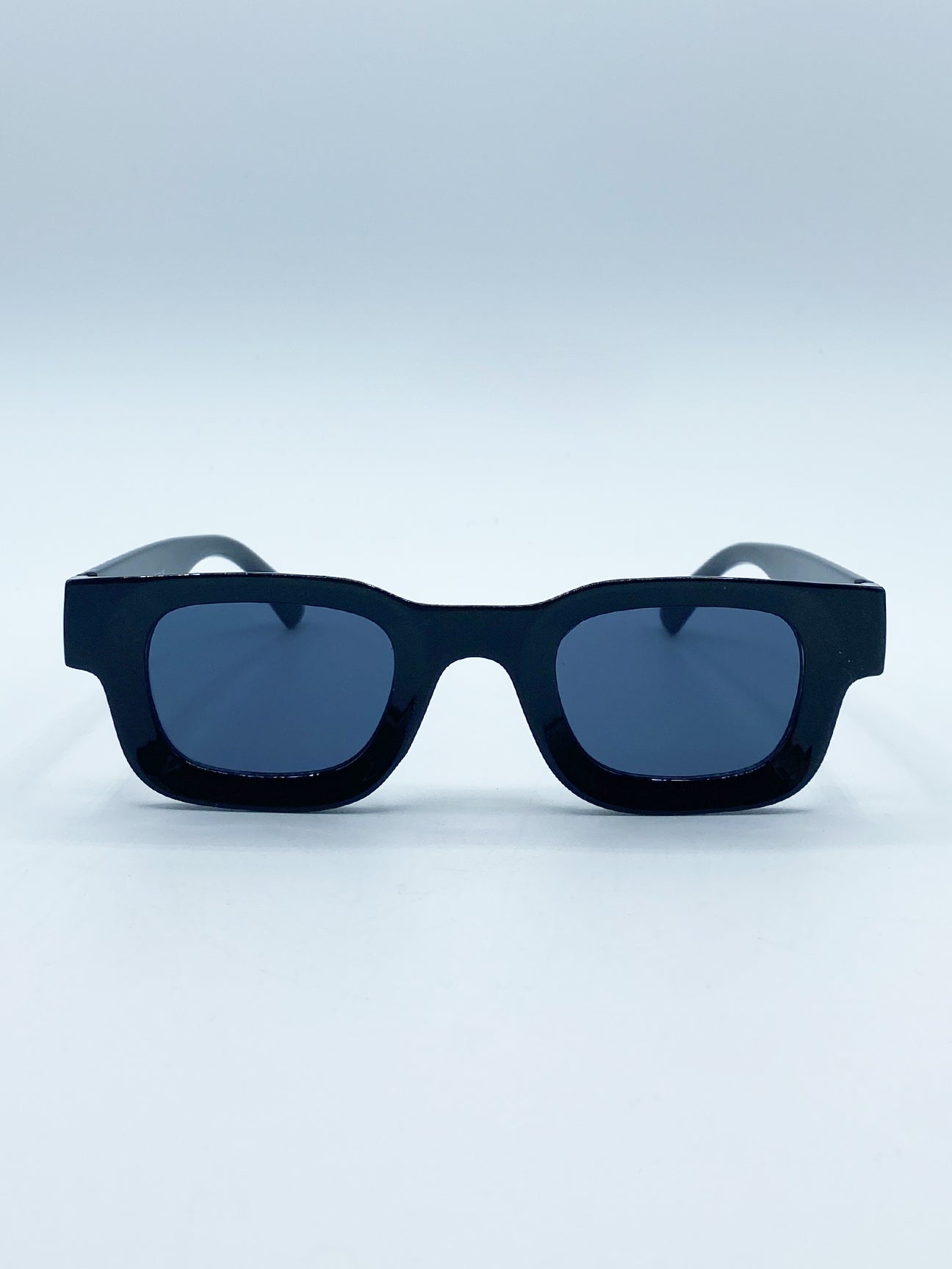 SVNX Unisex Chunky Square Frame Sunglasses in Black - One Size