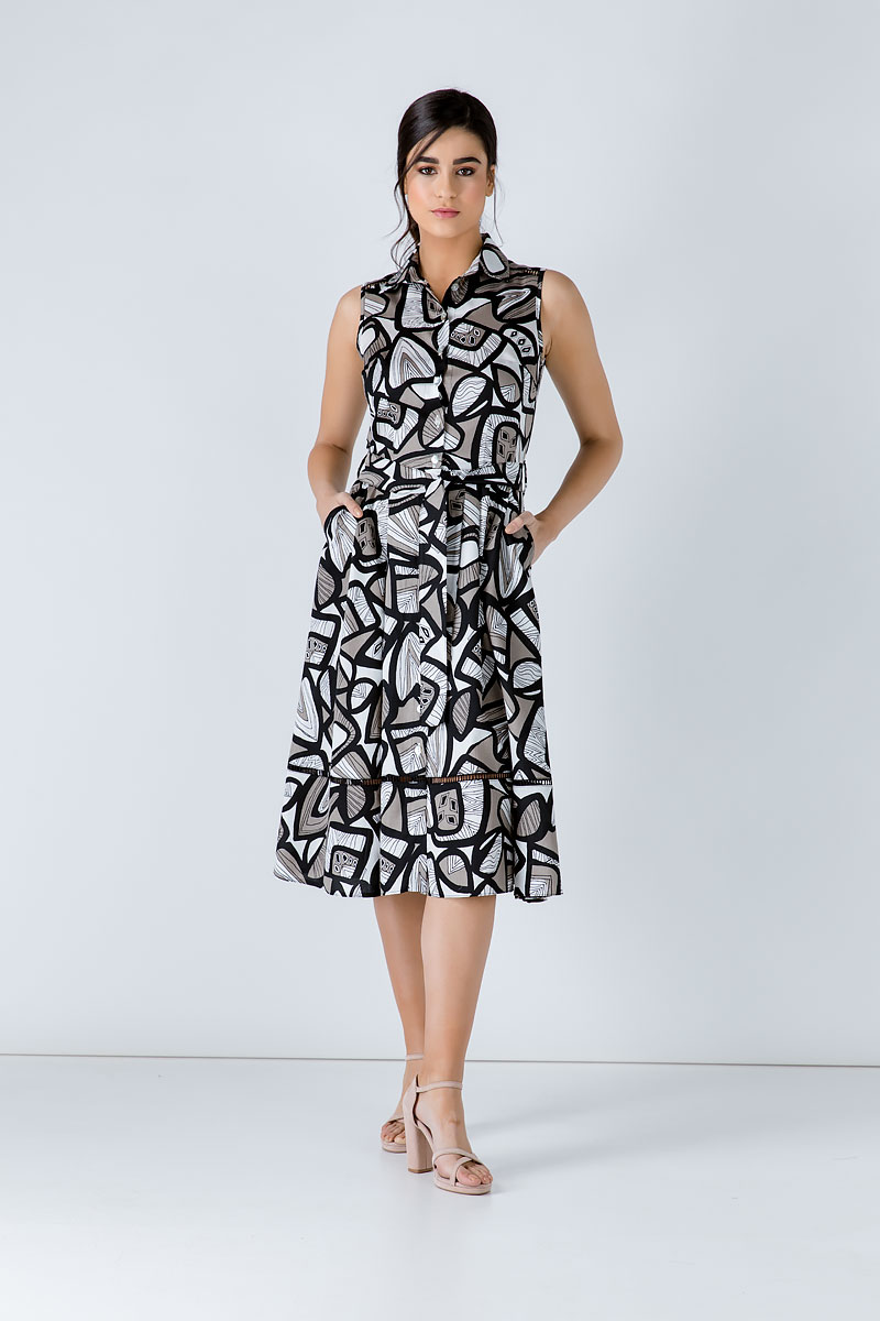 Thumbnail - Schwarzes Printkleid mit Gürtel