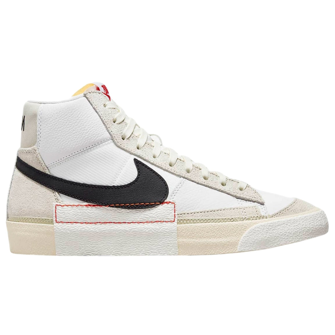 Weisse Nike Blazer Mid Pro Club-Sneaker
