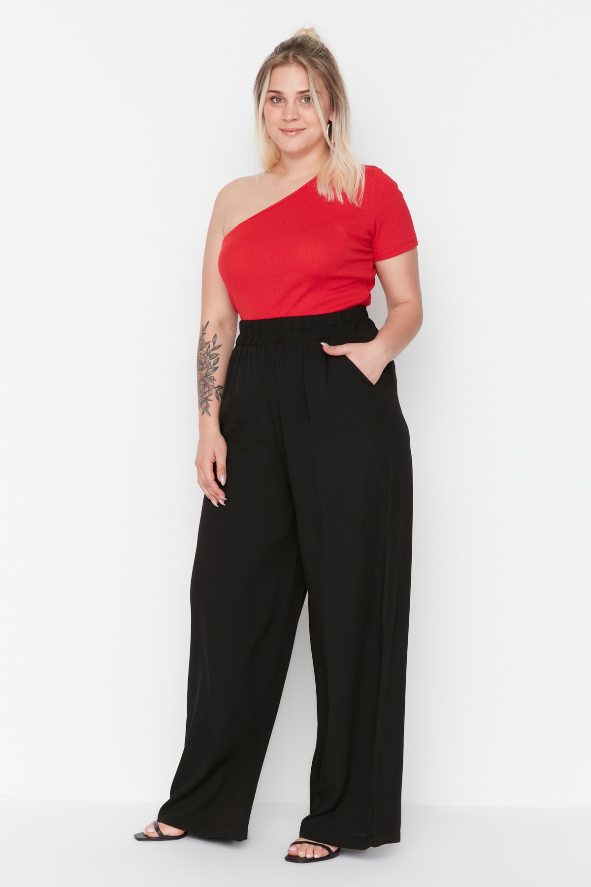 Trendyol Vrouwelijk Normale taille Loszittend Grote maten broek