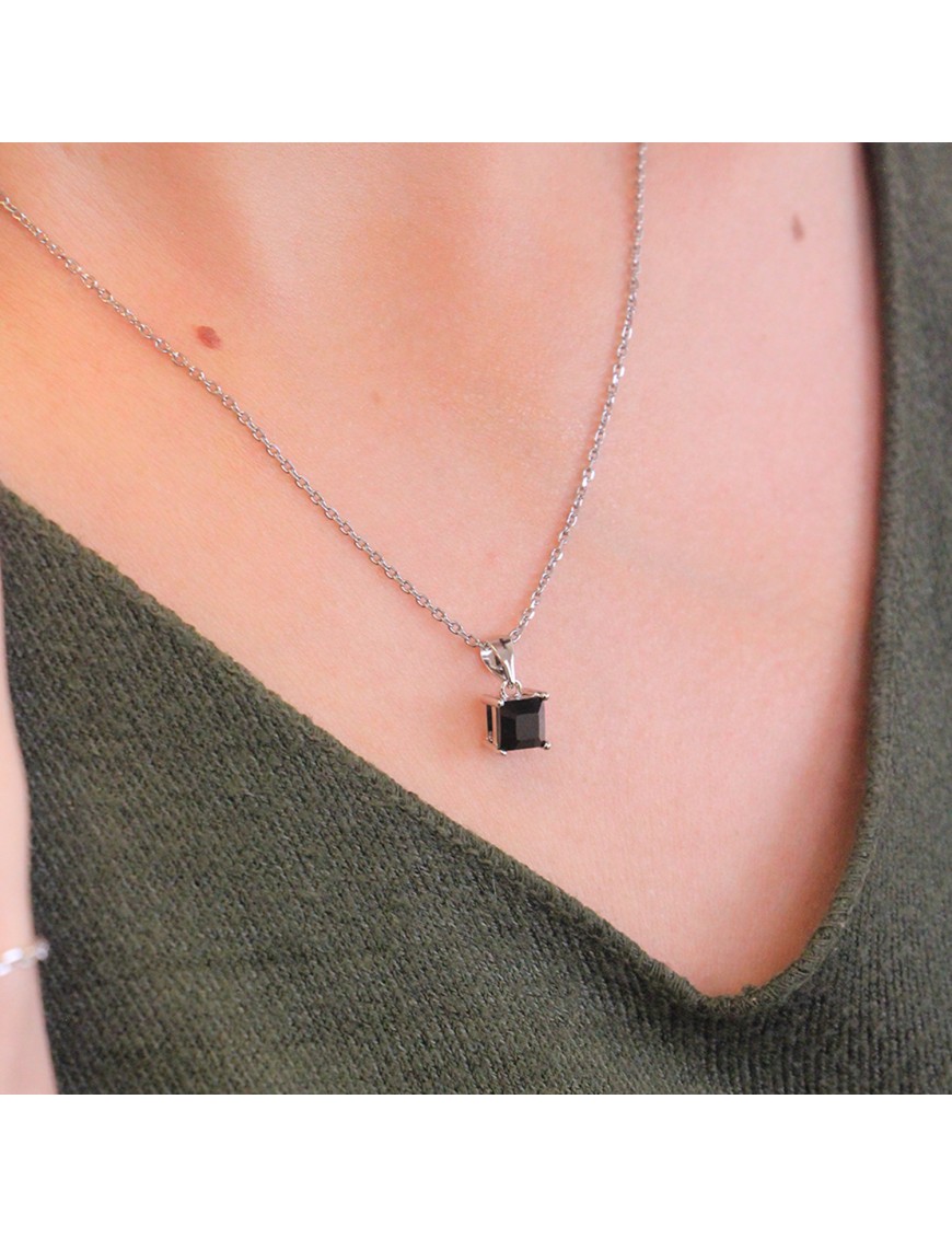 MYC Paris Enkelt fyrkantigt hänge silver och svart halsband dam – bild 2