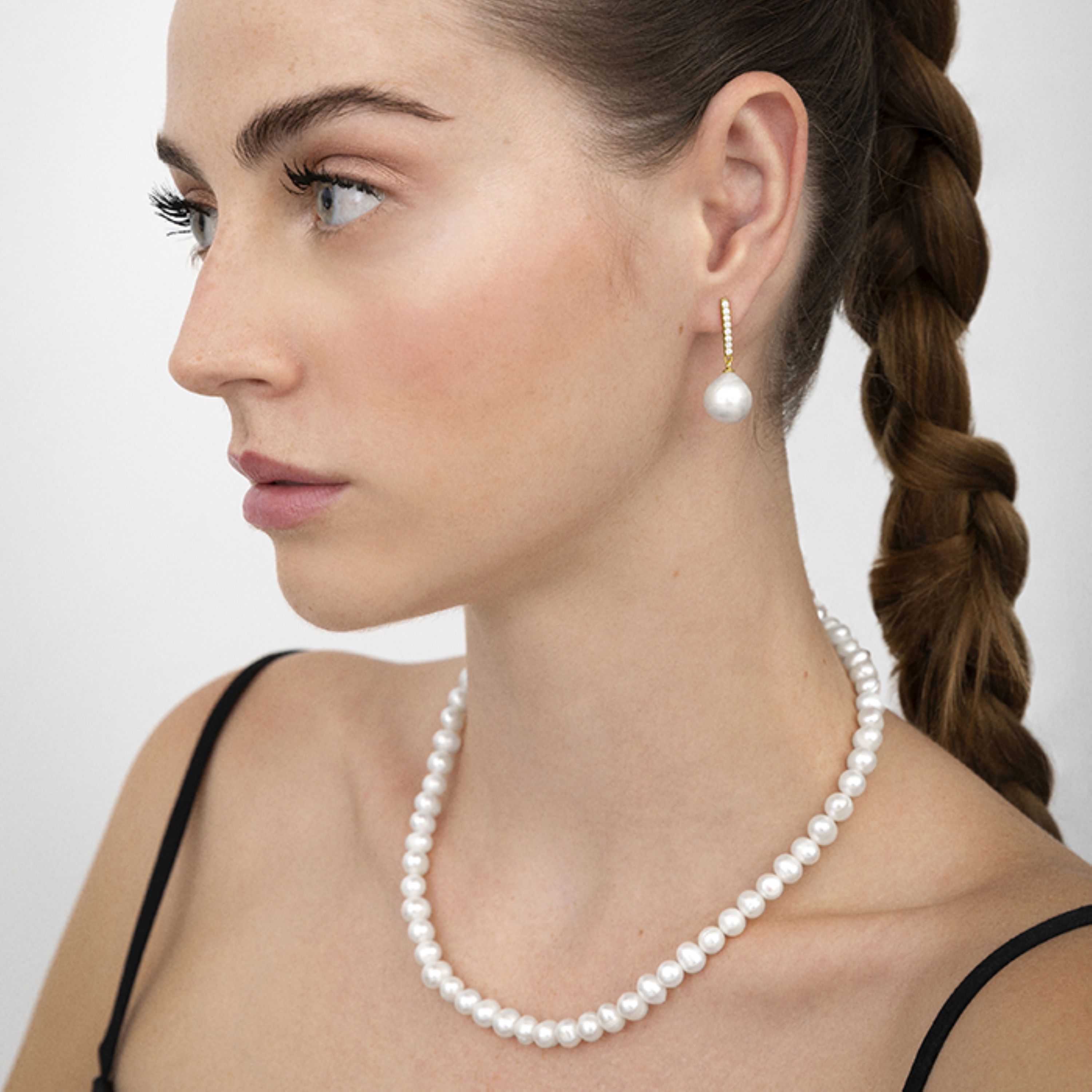 Luxenter Sterling Silver 925 örhängen med vit pärla avslutade i 18K gult guld Nolshu dam – bild 2