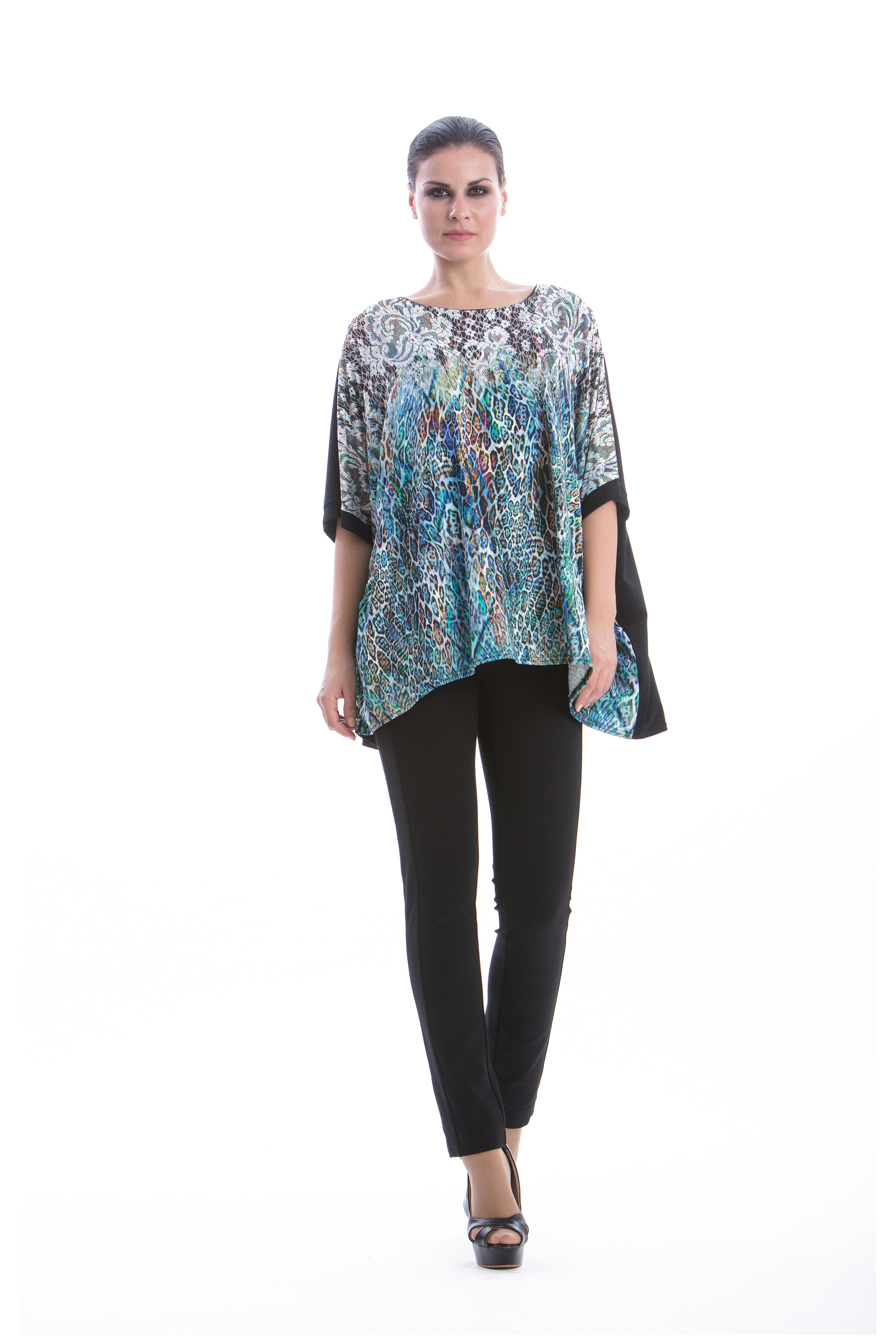 Gemustertes Oberteil in Übergröße