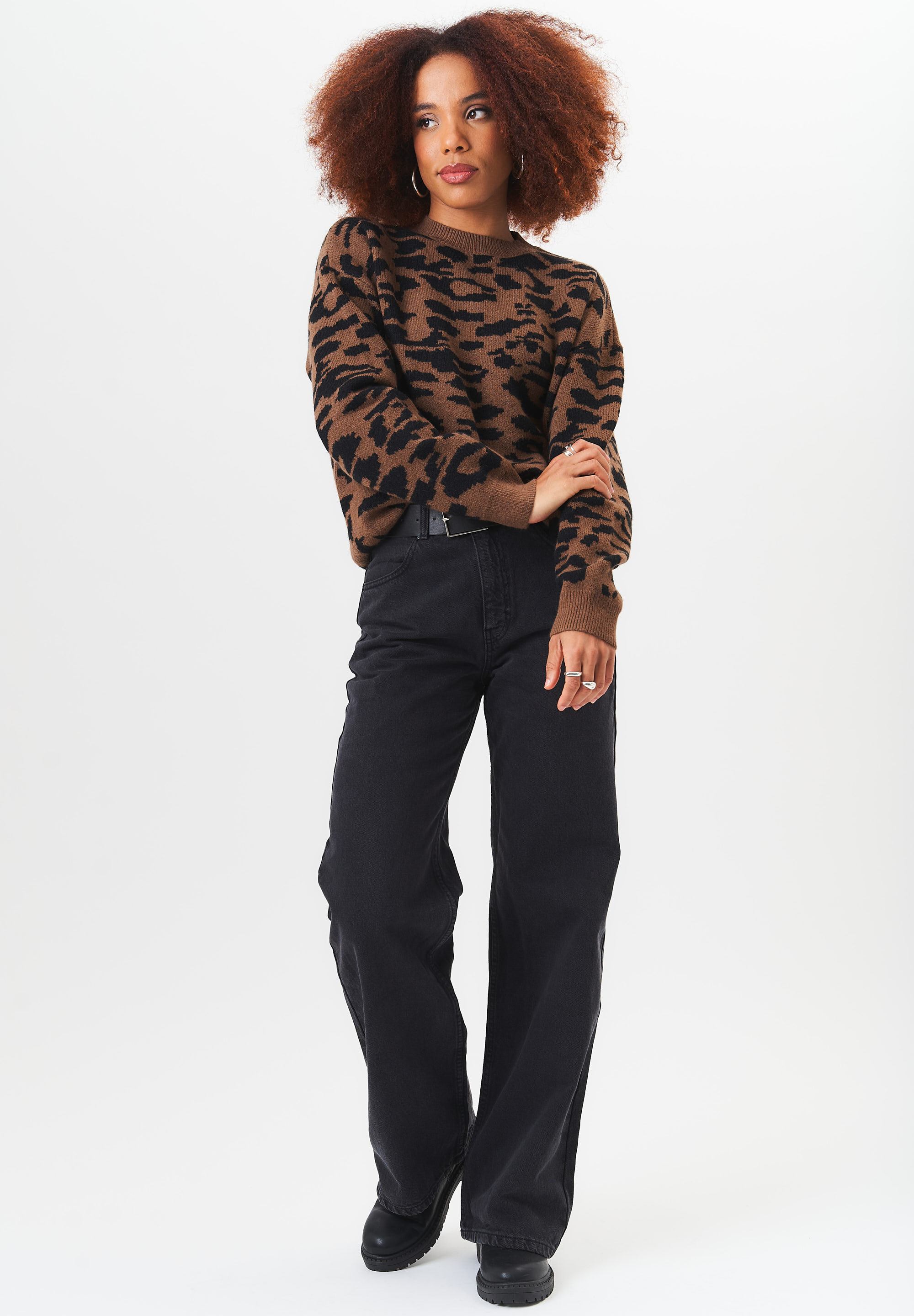 Thumbnail - Knit trui met dierenprint en ronde hals