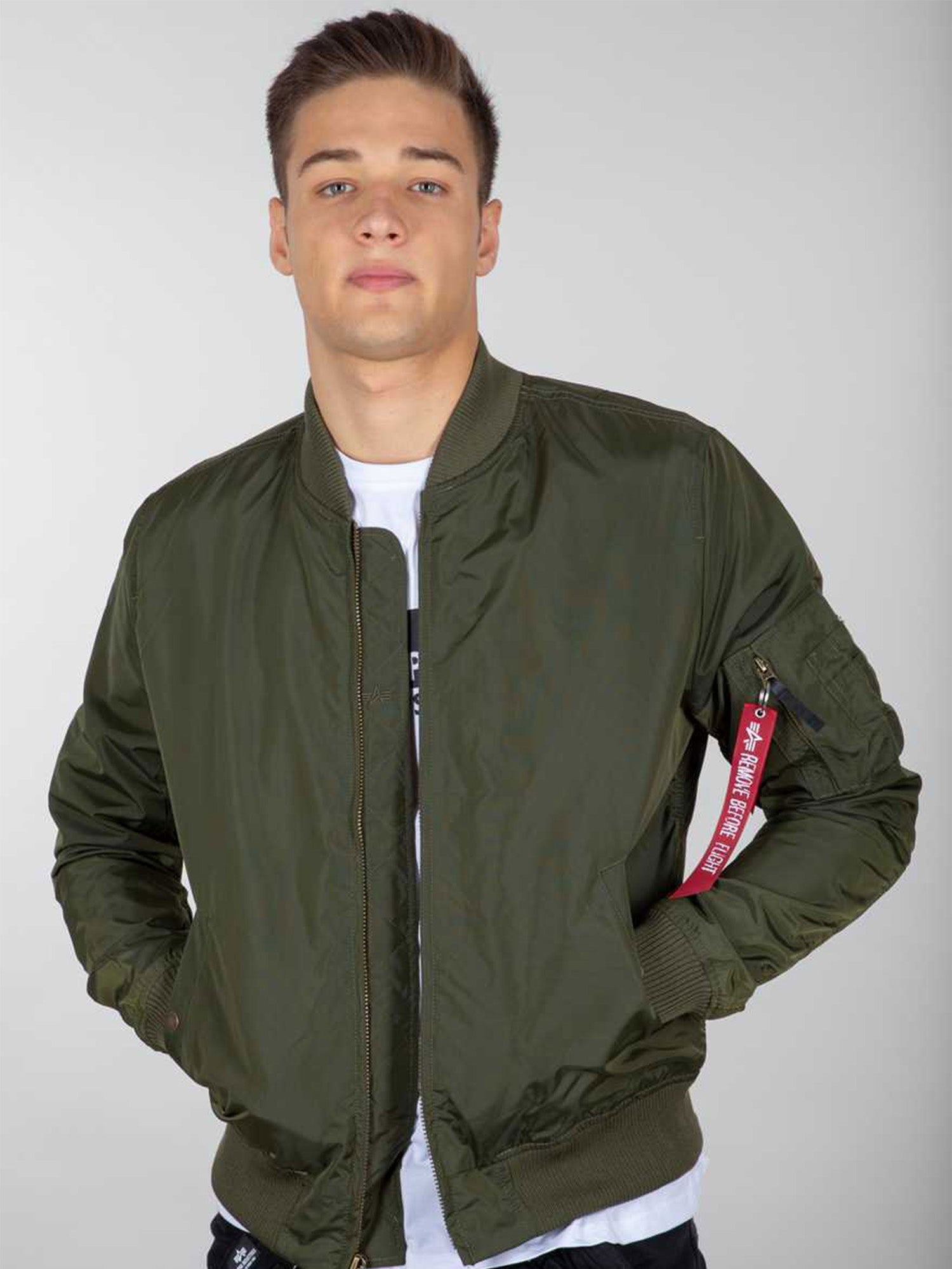 Men's Alpha industries Ma-1 Tt Bomber Jacket in Dark Green
