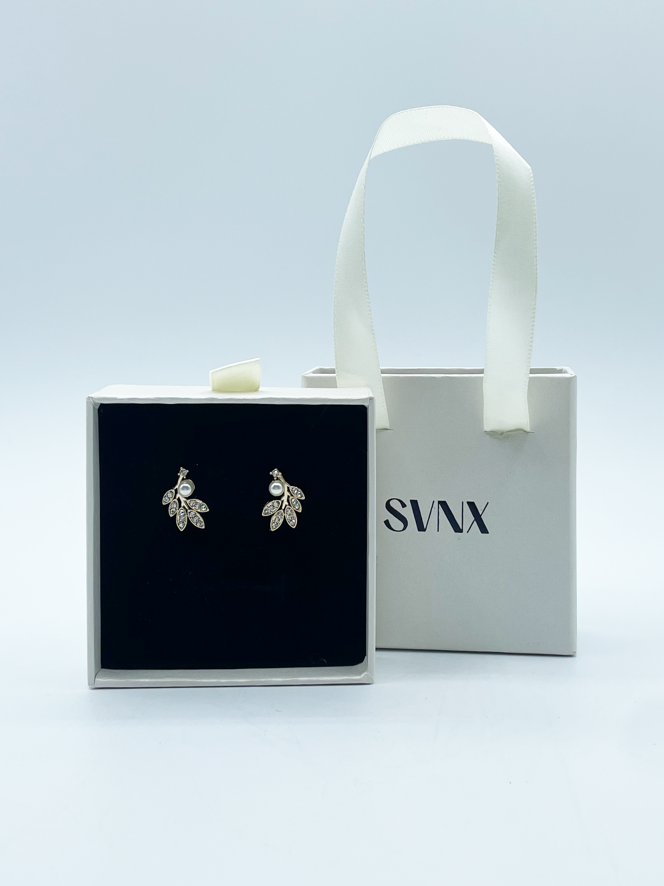 Svnx Gold Hanging Leaf With Pearl Earrings In - One Size - Image 6