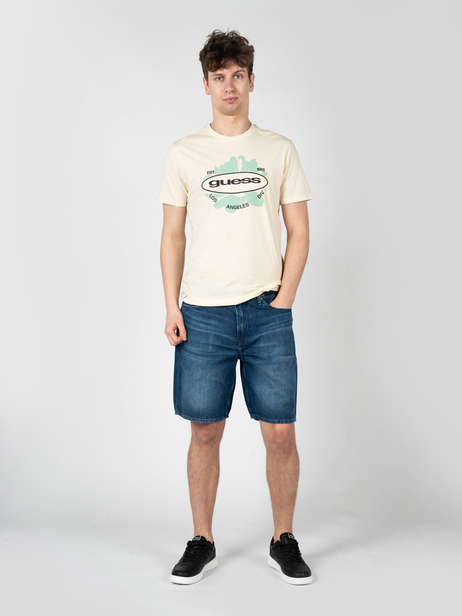 Guess T-shirt LA Logo Herr – bild 2