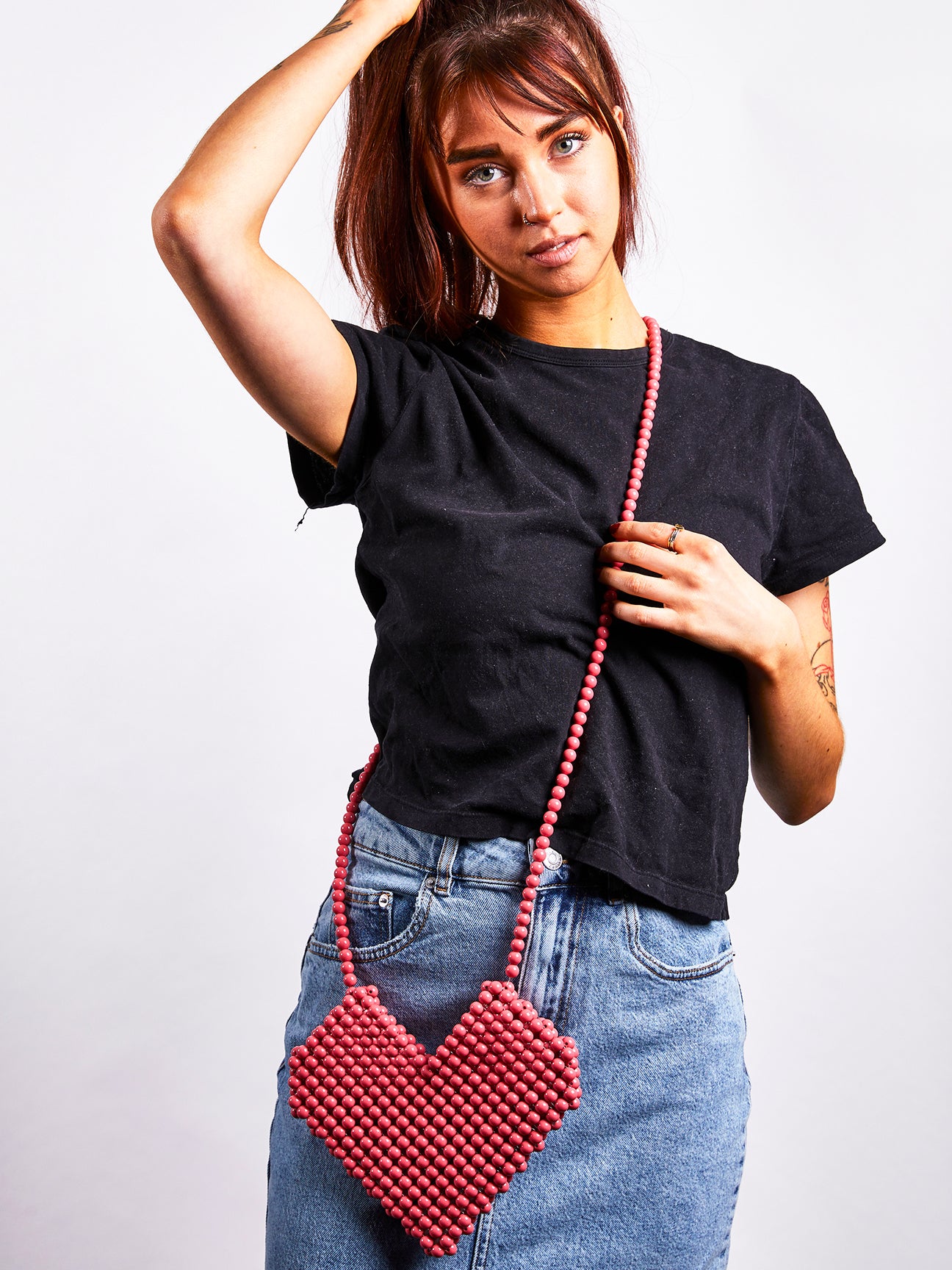 SVNX Womens Beaded loveheart cross body bag in vintage pink - One Size