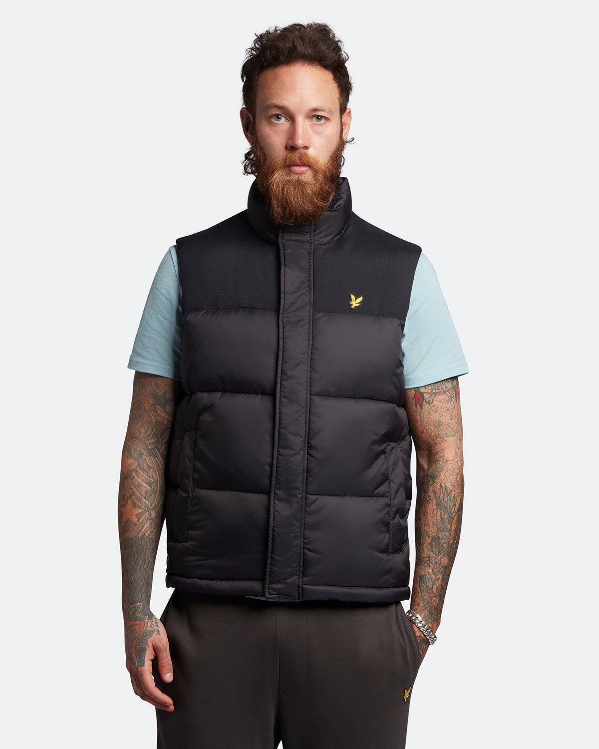 Thumbnail - Lyle & Scott Wattierte Weste in Schwarz