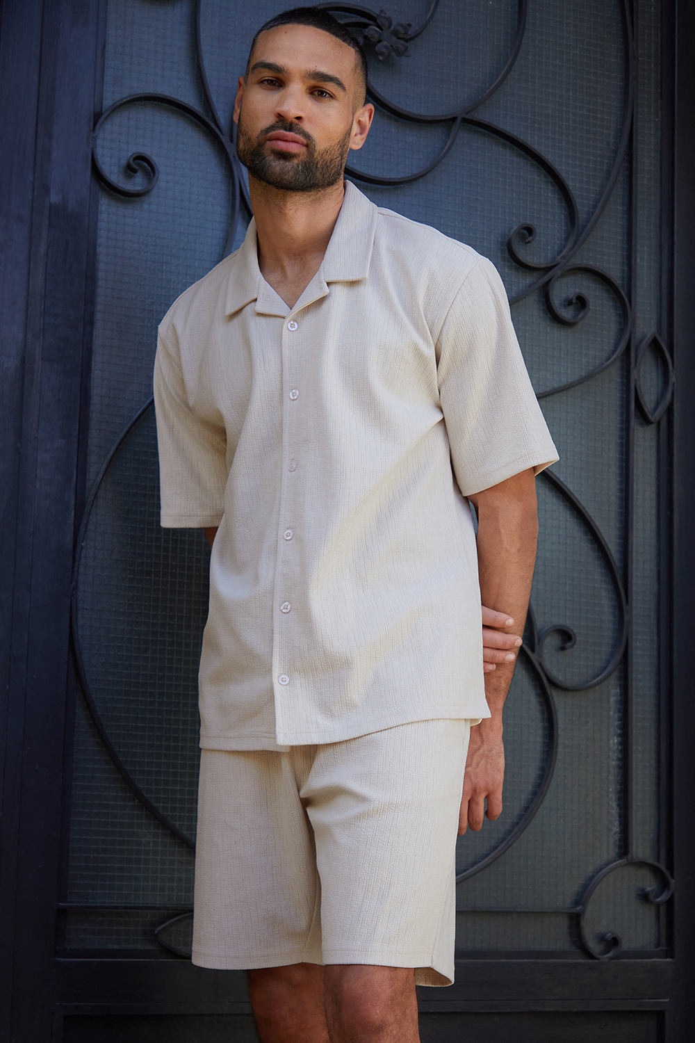 Threadbare Mens Ecru 'Firbank' Textured Revere Collar Short Sleeve Shirt - Size Large