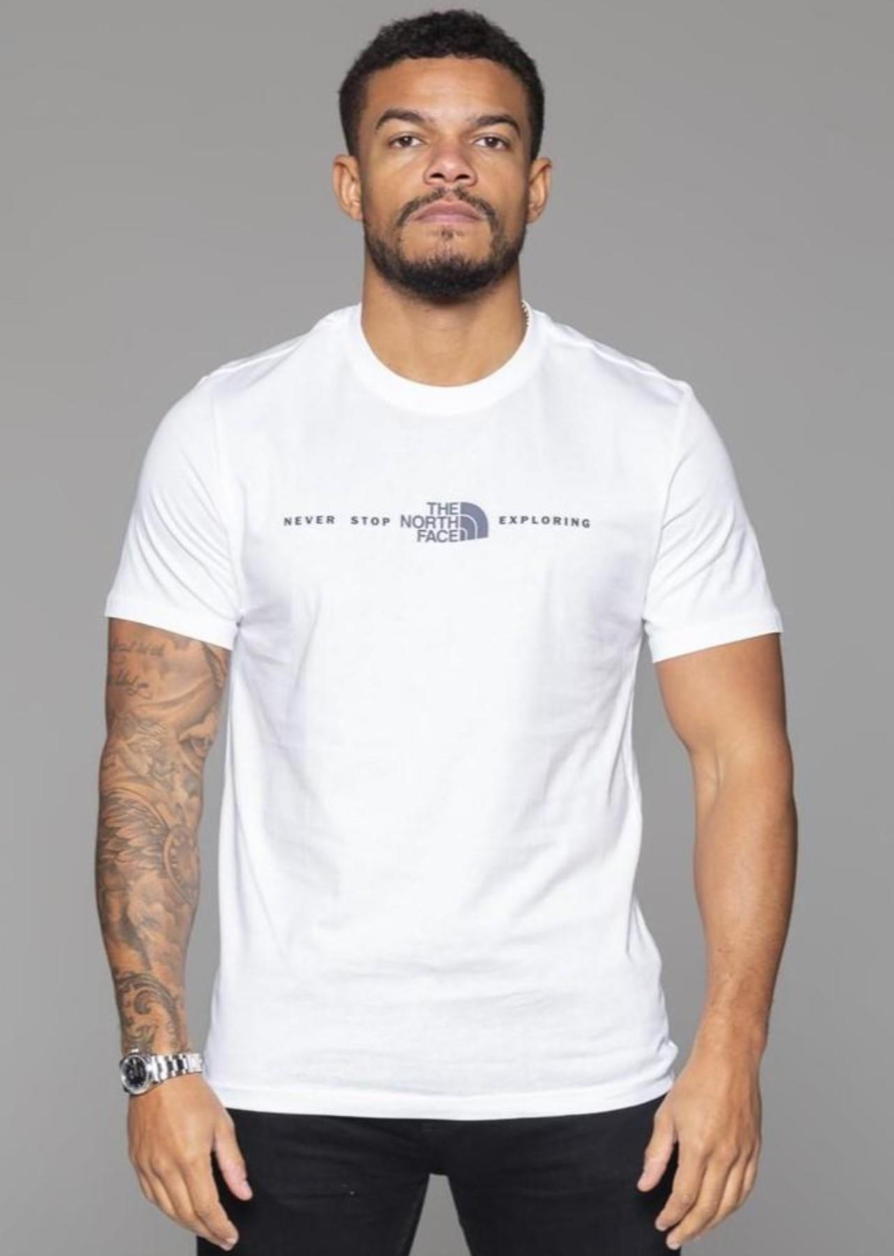 Thumbnail - The North Face nie aufhören zu erforschen Mens T Shirt weiß