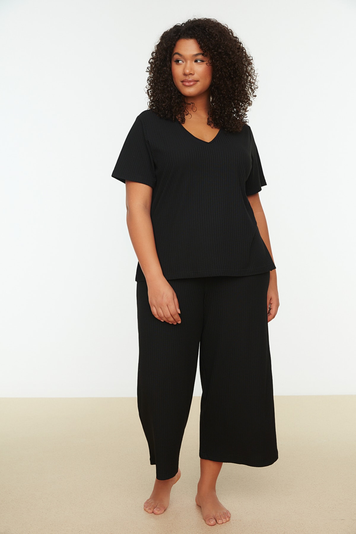 Trendyol Curve Trendyol Dam V-ringad Större Storlekar Pyjamas Set – bild 2