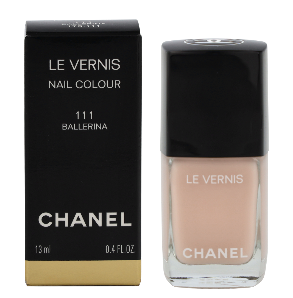 Chanel Le Vernis Longwear Nail Colour.