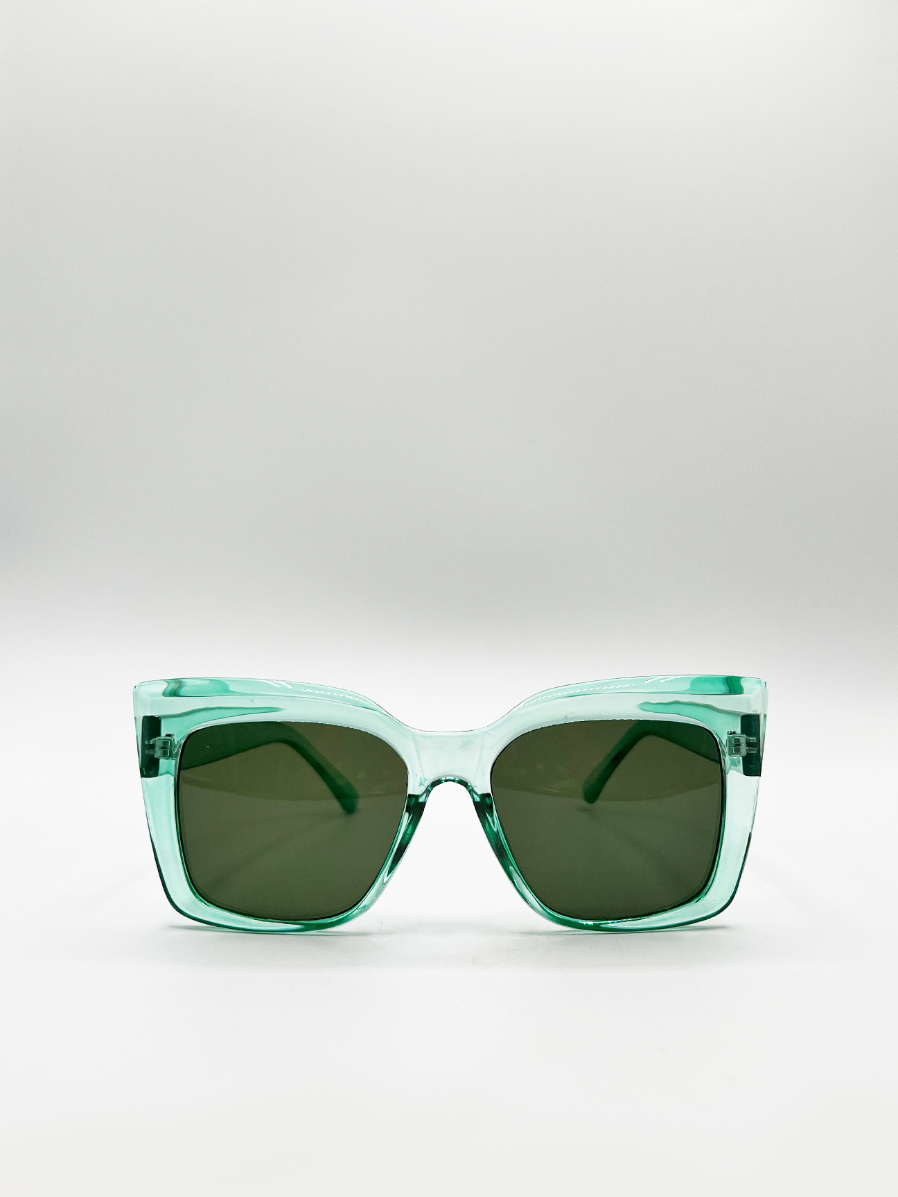 SVNX Womens Clear plastic frame cat eye style sunglasses - Green - One Size