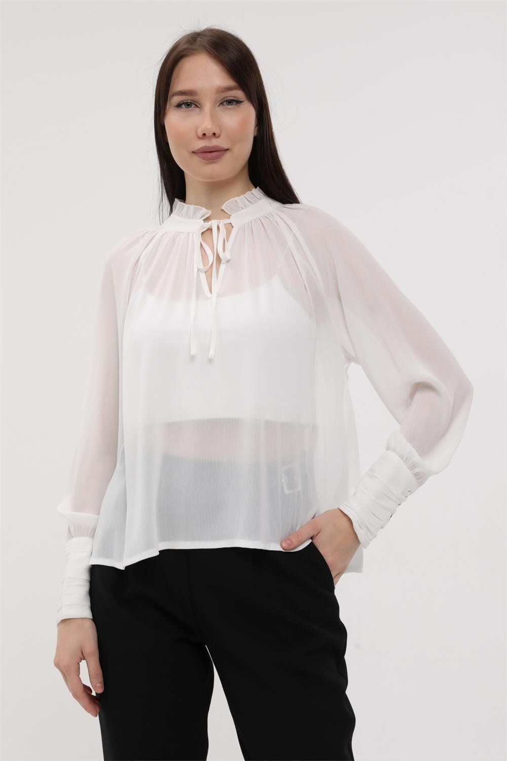 Thumbnail - Schnür-Rüschen-Hochkragen-Bluse