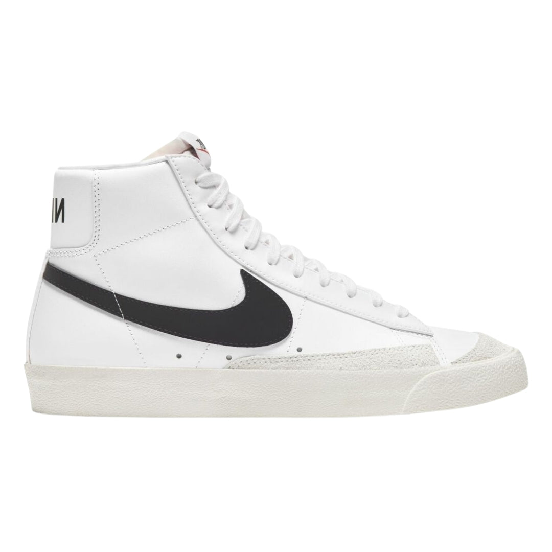 Thumbnail - Nike Blazer Mid 77 Vintage-Sneaker in Schwarz mit Logo und Weiss