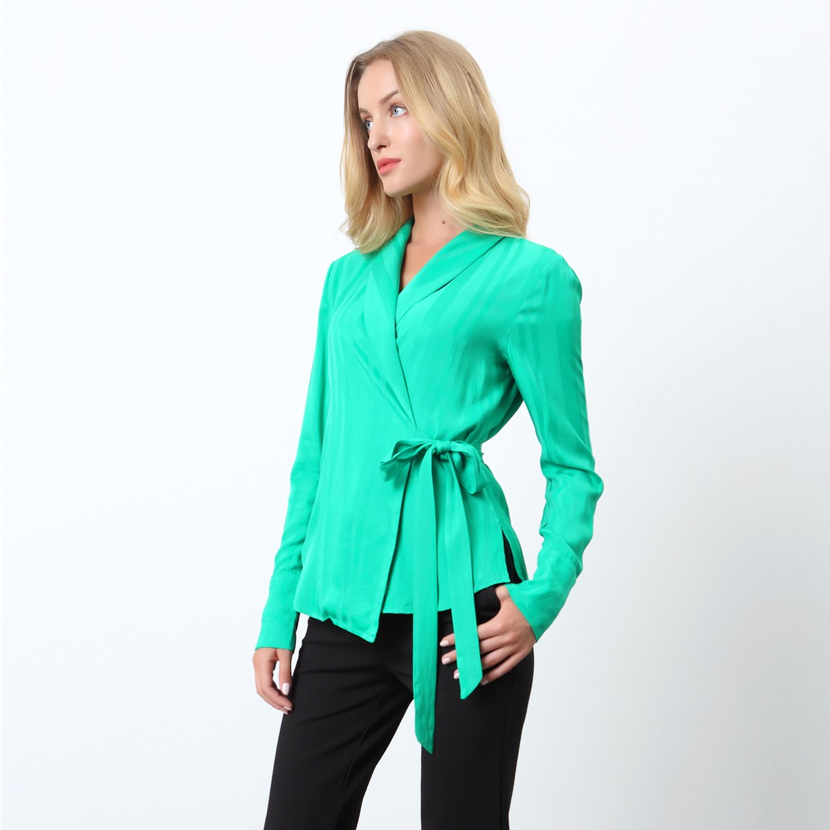 Smart & Joy Blus med omlott dam – bild 2