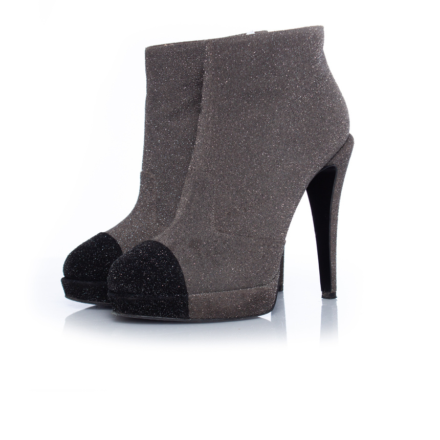 Chanel Pre-owned Womens Grey platform glitter boots Leather – Size 39.5 EU/IT