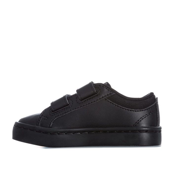 black trainers lacoste