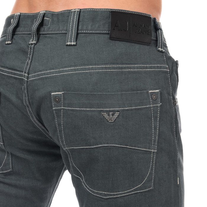 armani j08