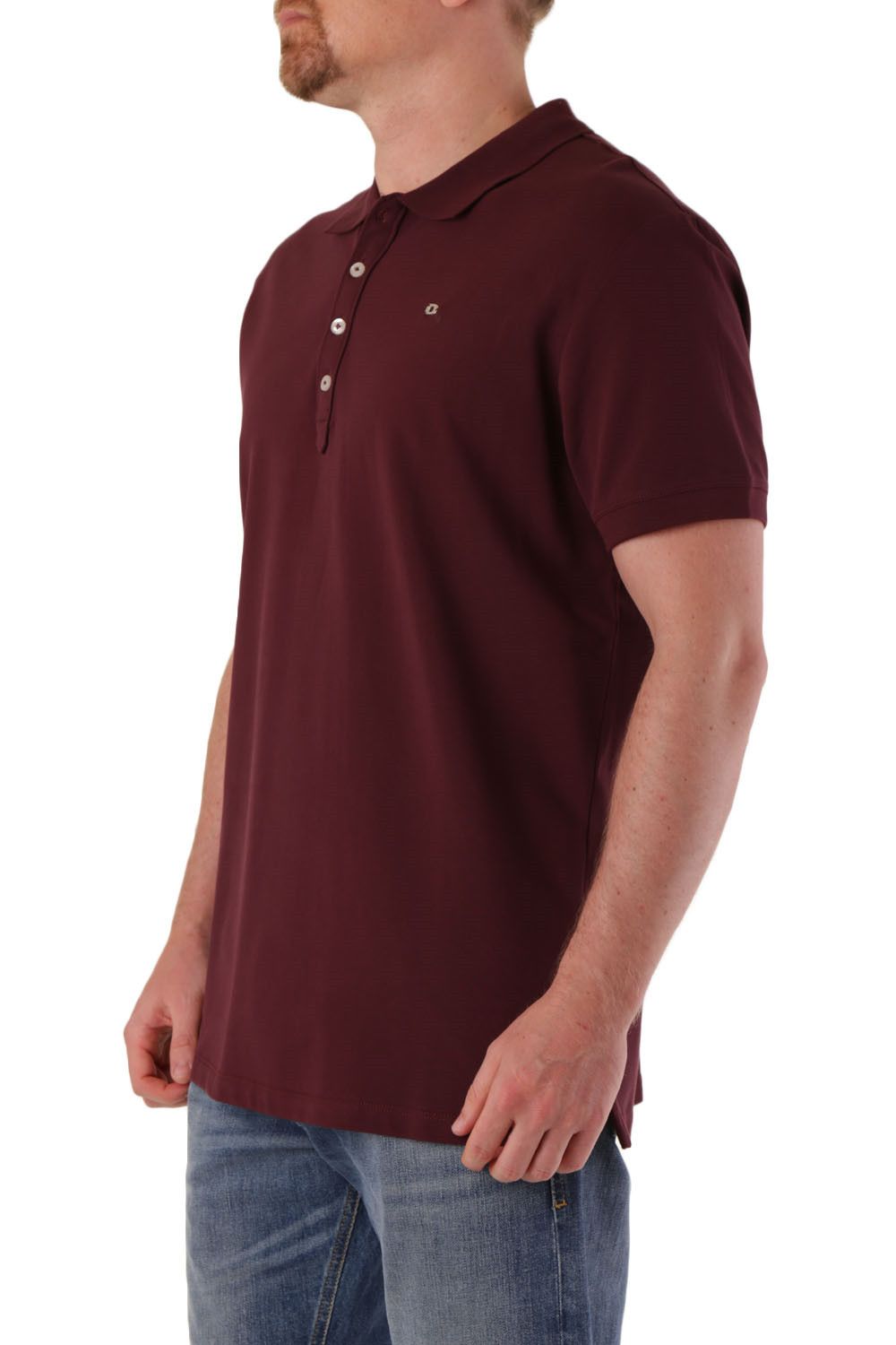 Brand: Diesel Gender: Men Type: Polo Season: Spring/Summer  PRODUCT DETAIL • Color: red • Pattern: plain • Fastening: buttons • Sleeves: short • Collar: classic  COMPOSITION AND MATERIAL • Composition: -95% cotton -5% elastane  •  Washing: machine wash at 30°