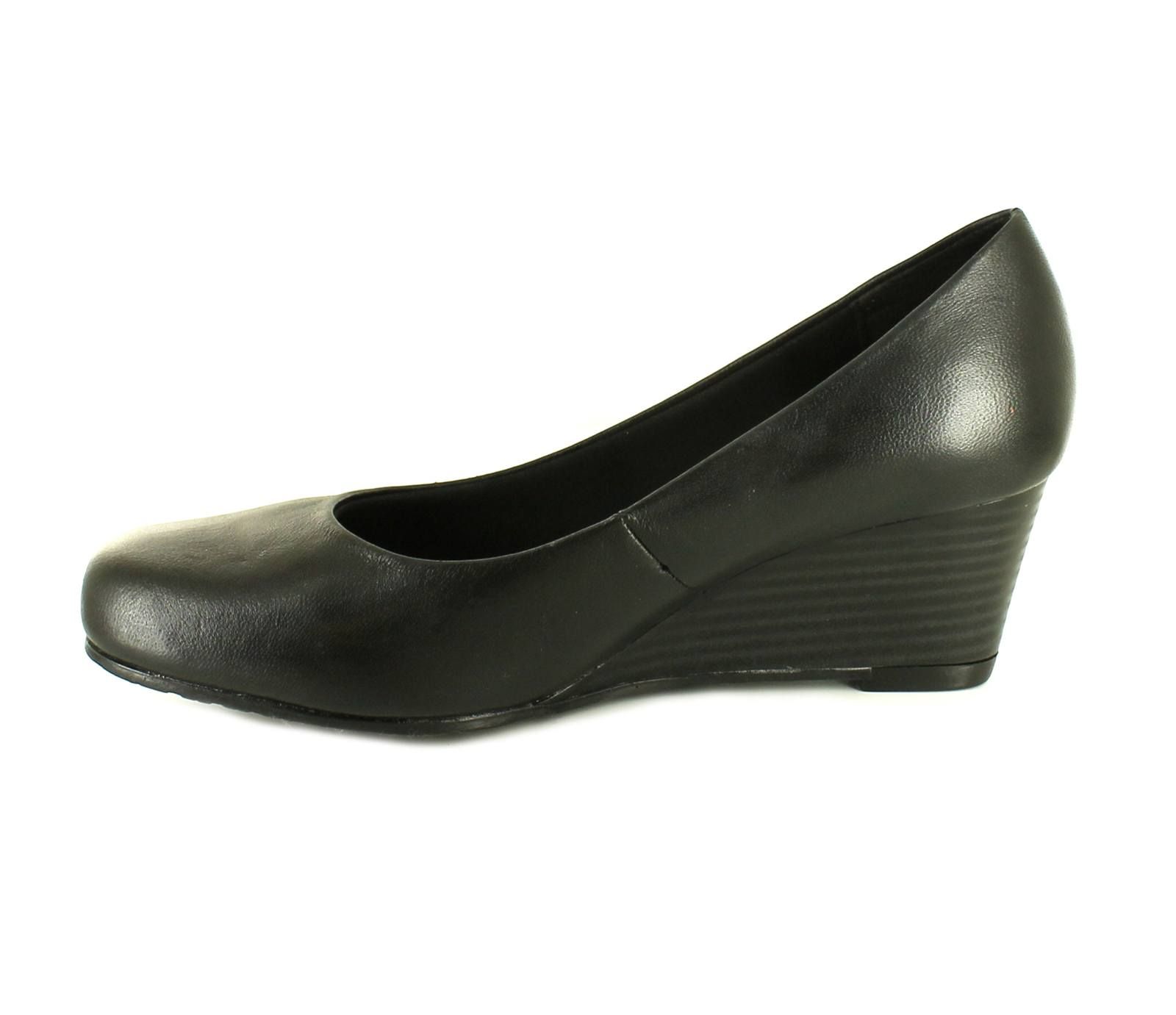 wide fit court shoes with strap