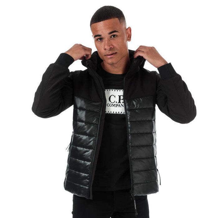 Mens C.P. Company Outerwear Medium Shell Jacket  Black. <BR><BR>- Long sleeves & cuffed hems.<BR>- High neckline.<BR>- Two front side zipped pockets.<BR>- Internal chest pocket. <BR>- Elasticated half rib cuffs.<BR>- Drawcord adjustable hem.<BR>- Central branded zip down closure. <BR>- Drawcord hood with goggle accents embedded. <BR>- Regular fit.<BR>- External fabric; 100% polyamide. Lining; 100% polyamide. Padding; 95% white duck down  5% feather. Machine washable.<BR>- Ref: 09CMOW048A999.
