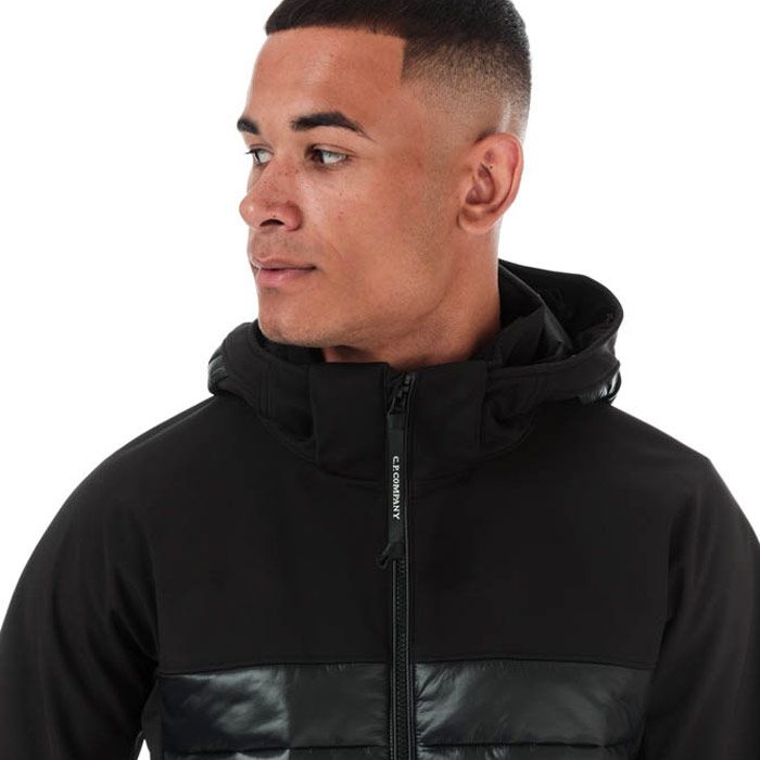 Mens C.P. Company Outerwear Medium Shell Jacket  Black. <BR><BR>- Long sleeves & cuffed hems.<BR>- High neckline.<BR>- Two front side zipped pockets.<BR>- Internal chest pocket. <BR>- Elasticated half rib cuffs.<BR>- Drawcord adjustable hem.<BR>- Central branded zip down closure. <BR>- Drawcord hood with goggle accents embedded. <BR>- Regular fit.<BR>- External fabric; 100% polyamide. Lining; 100% polyamide. Padding; 95% white duck down  5% feather. Machine washable.<BR>- Ref: 09CMOW048A999.