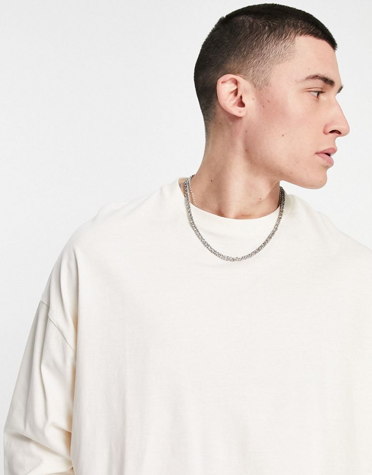 T-shirt multipack by ASOS DESIGN Love at first scroll Pack of two Crew neck Drop shoulders Oversized fit Sold by Asos