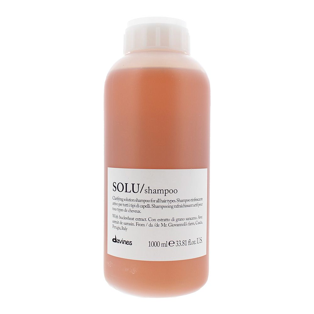 This shampoo is designed to cleanse all hair types in depth. It is particularly designed for those who use styling products or in preparation for a perm.