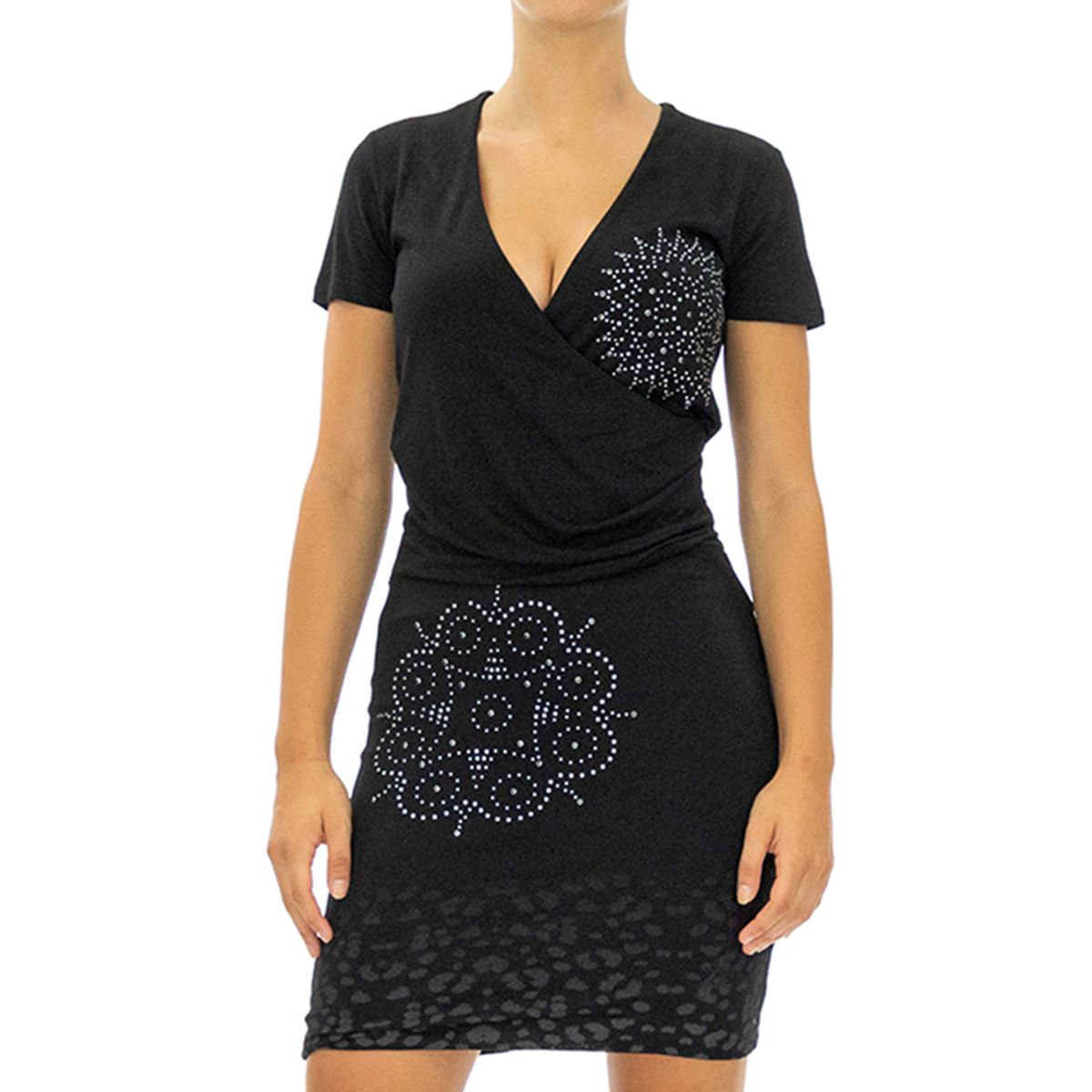 Desigual 56V20Y3-2000-M Simple and versatile, this black dress can be worn both during the day and at night.