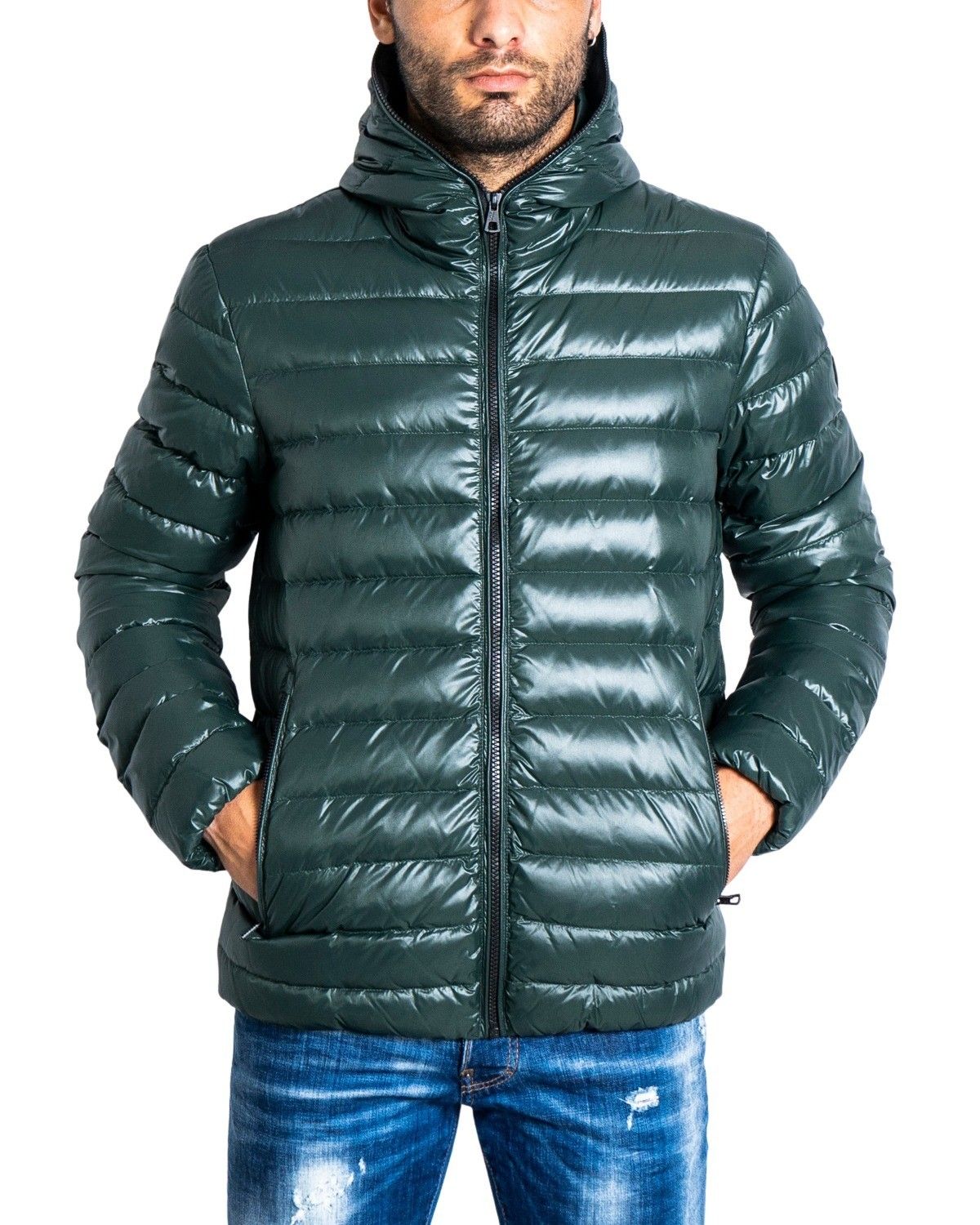 Brand: Ea7. Gender: Men. Type: Jackets. Season: Fall/Winter. PRODUCT DETAIL; Colour: green. Fastening: with zip. Sleeves: long. Collar: hood. Pockets: front pockets. COMPOSITION AND MATERIAL; Composition: -100% polyester.