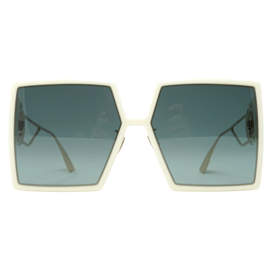 Dior 30MONTAIGNE SZJ Sunglasses. Lens Width = 58mm. Nose Bridge Width = 15mm. Arm Length = 135mm. Sunglasses, Sunglasses Case, Cleaning Cloth and Care Instructions all Included. 100% Protection Against UVA & UVB Sunlight and Conform to British Standard EN 1836:2005