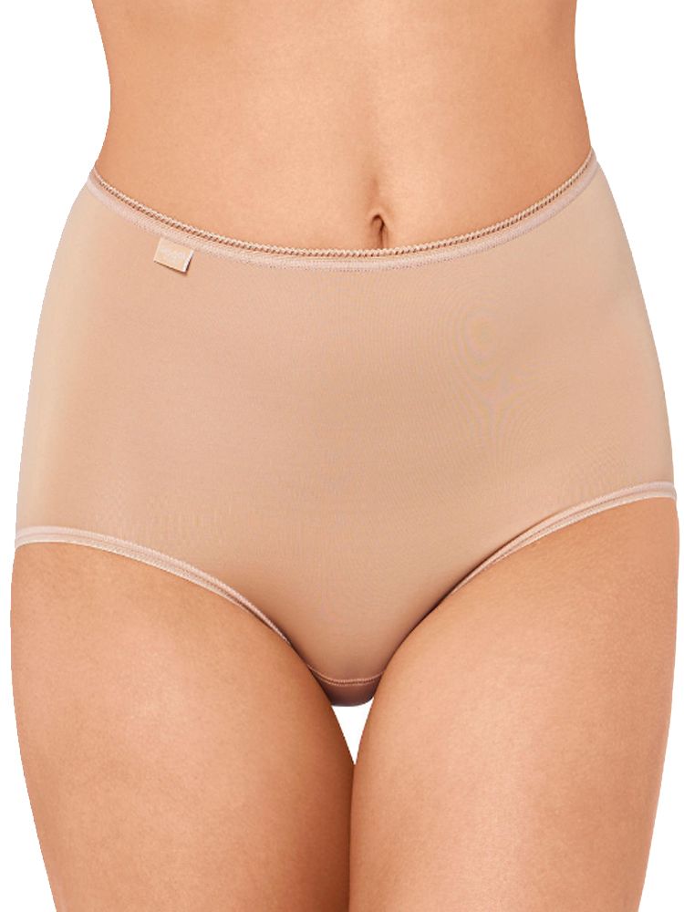 Sloggi 24/7 Microfibre, take a closer look at this comfy and timeless everyday essential from the 24/7 Microfibre series by sloggi. Due to elegant shiny and flat elastics this maxi brief offers high wearing comfort 24/7. These breathable and soft briefs provide you with great all day comfort. Available in colours, Brush (Beige), Black and White.    Size Guide:  XS (8), S (10), M (12), L (14), XL (16), 2XL (18), 3XL (20), 4XL (22), 5XL (24), 6XL (26), 7XL (28), 8XL (30)