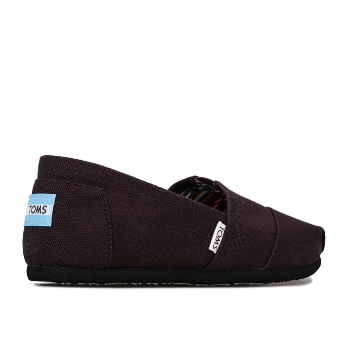 toms canvas pumps